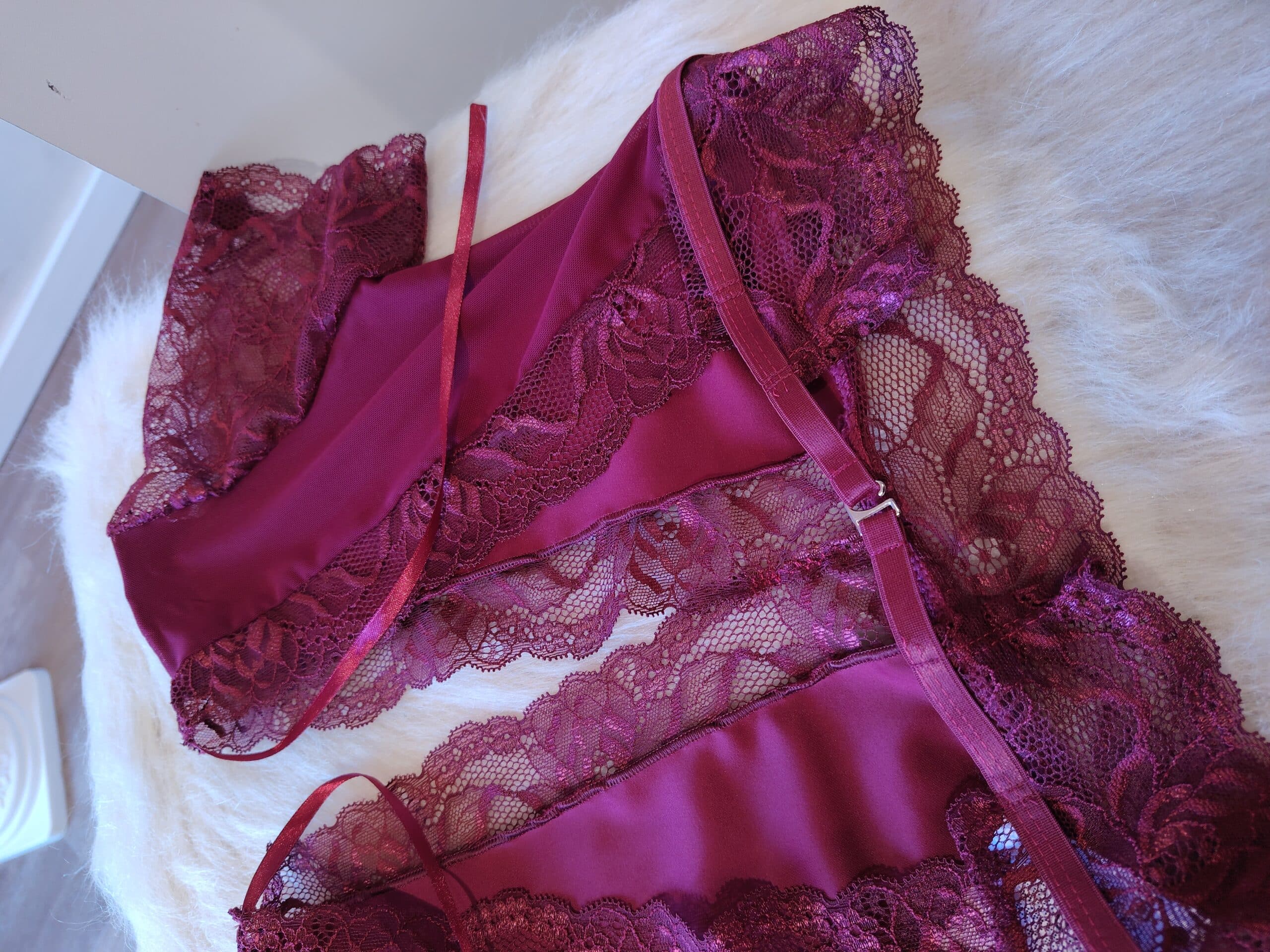 Conjunto Celesia con Hipster Bordo