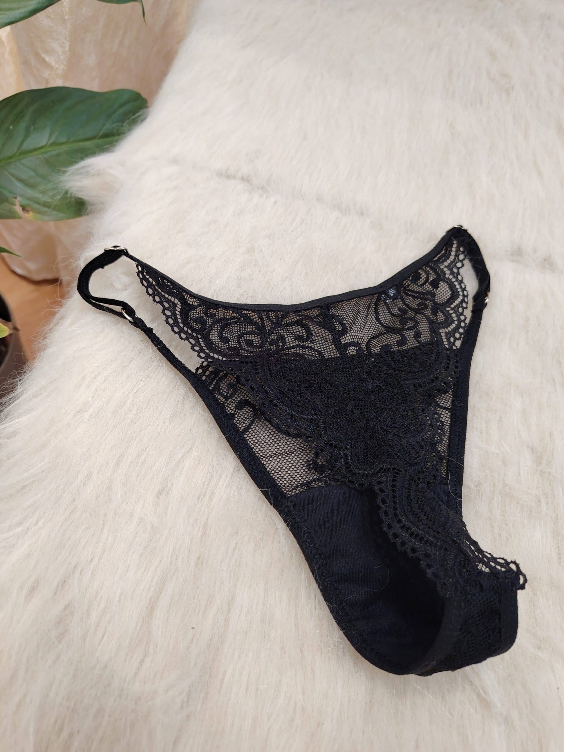Tanga Ambar Negro