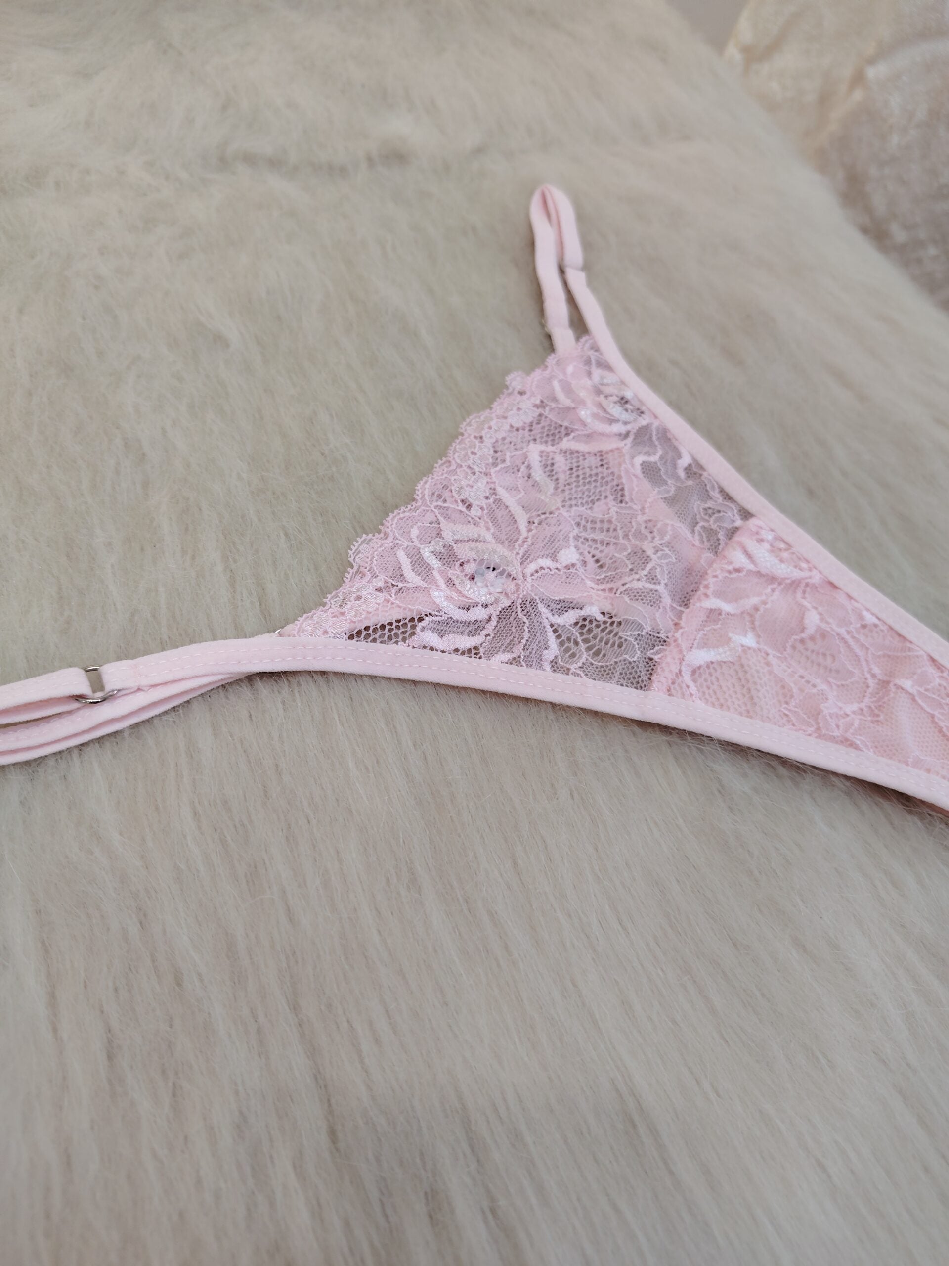 Microtanga de encaje Rosa