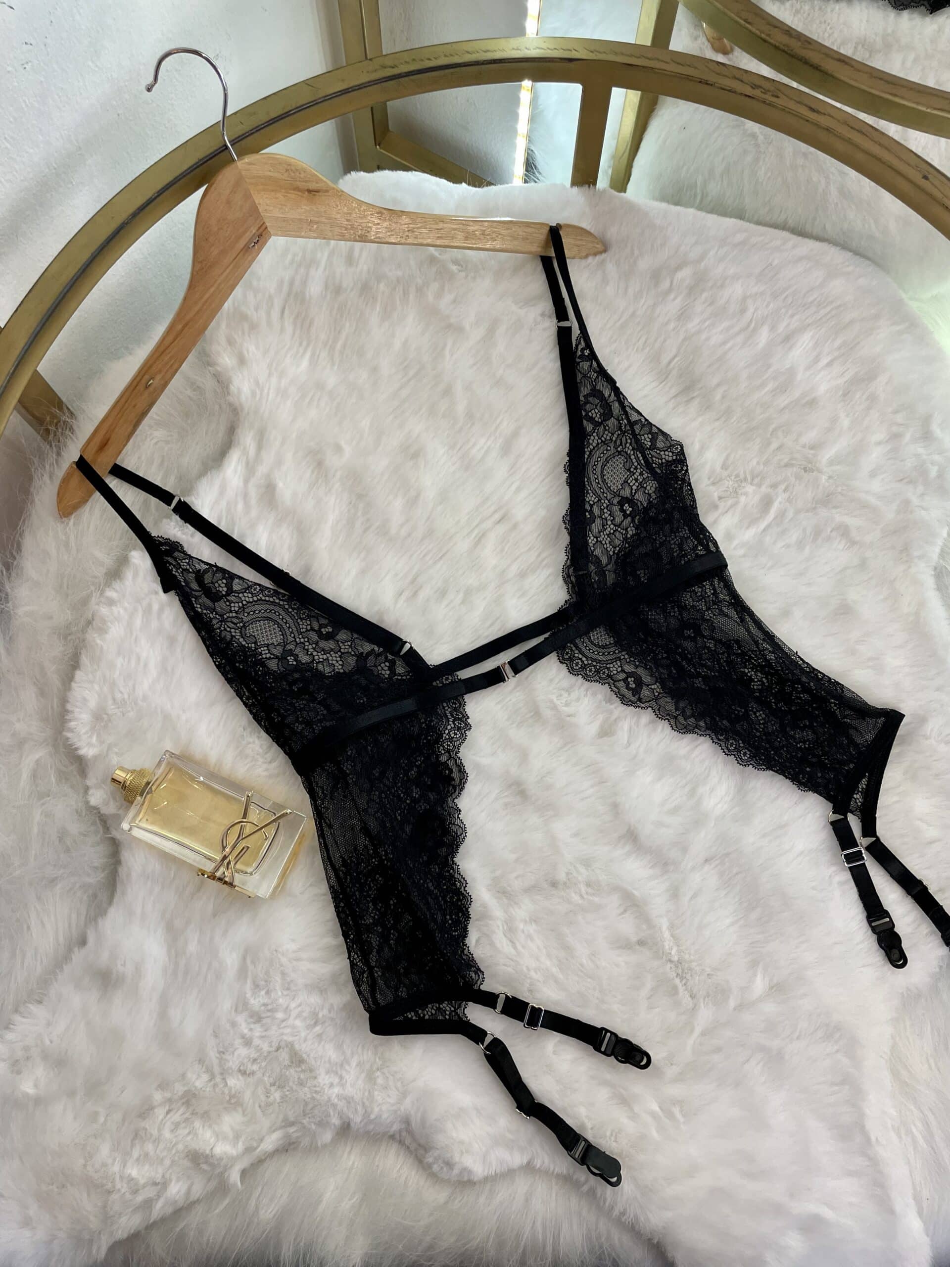 Hourglass Virgo Negro