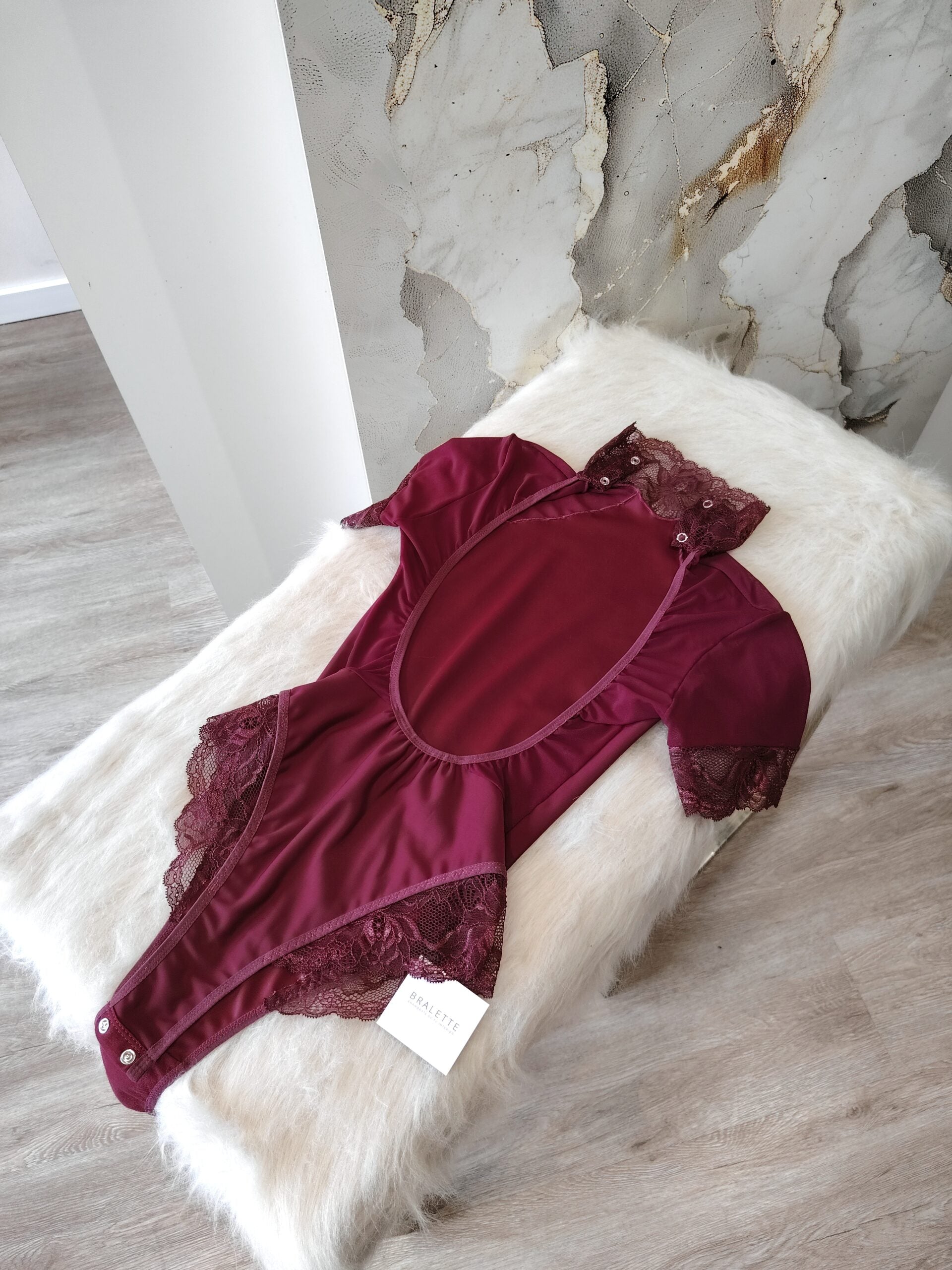 Body Leo Summer Bordo