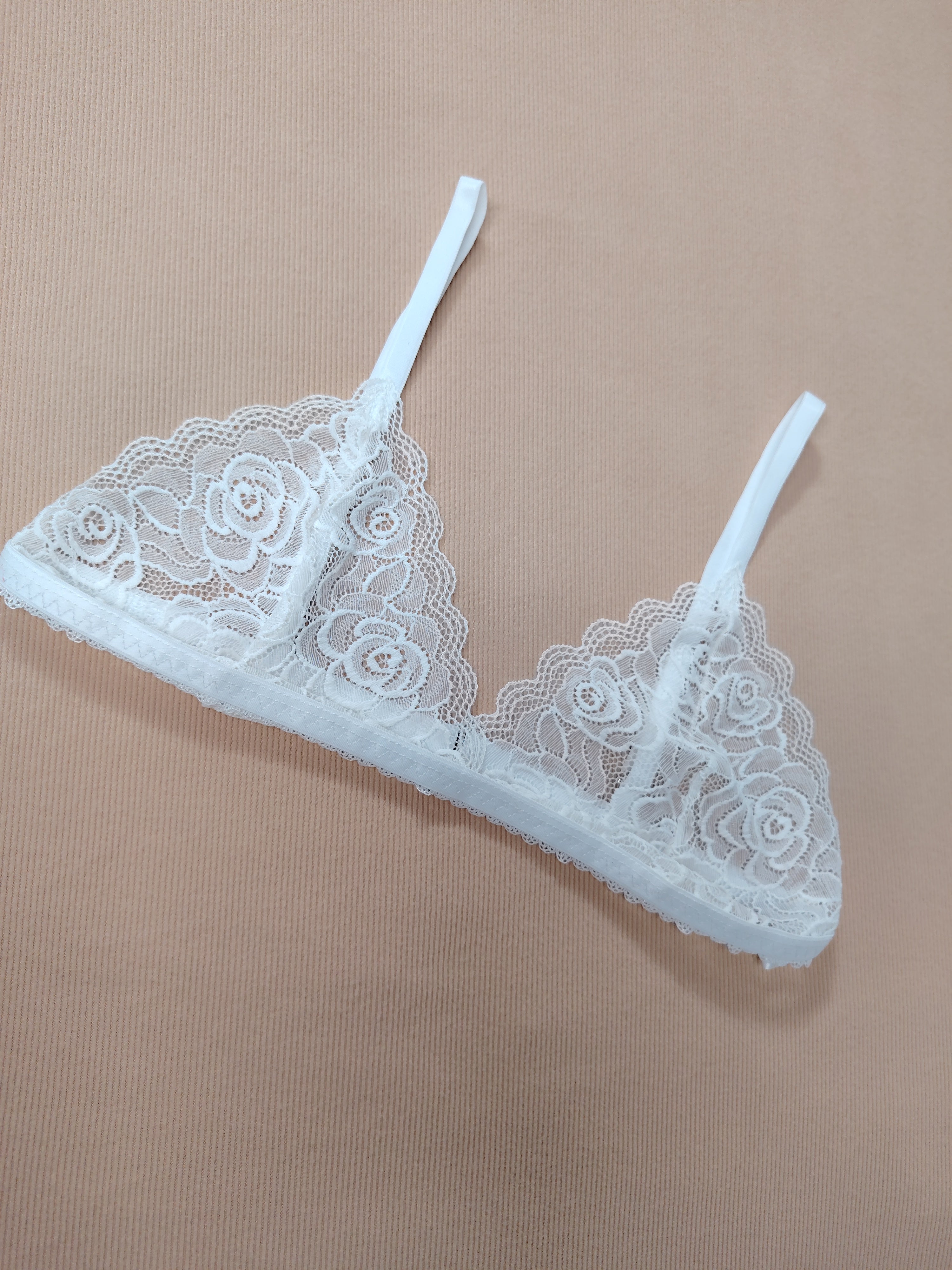 SALE Bralette de Encaje
