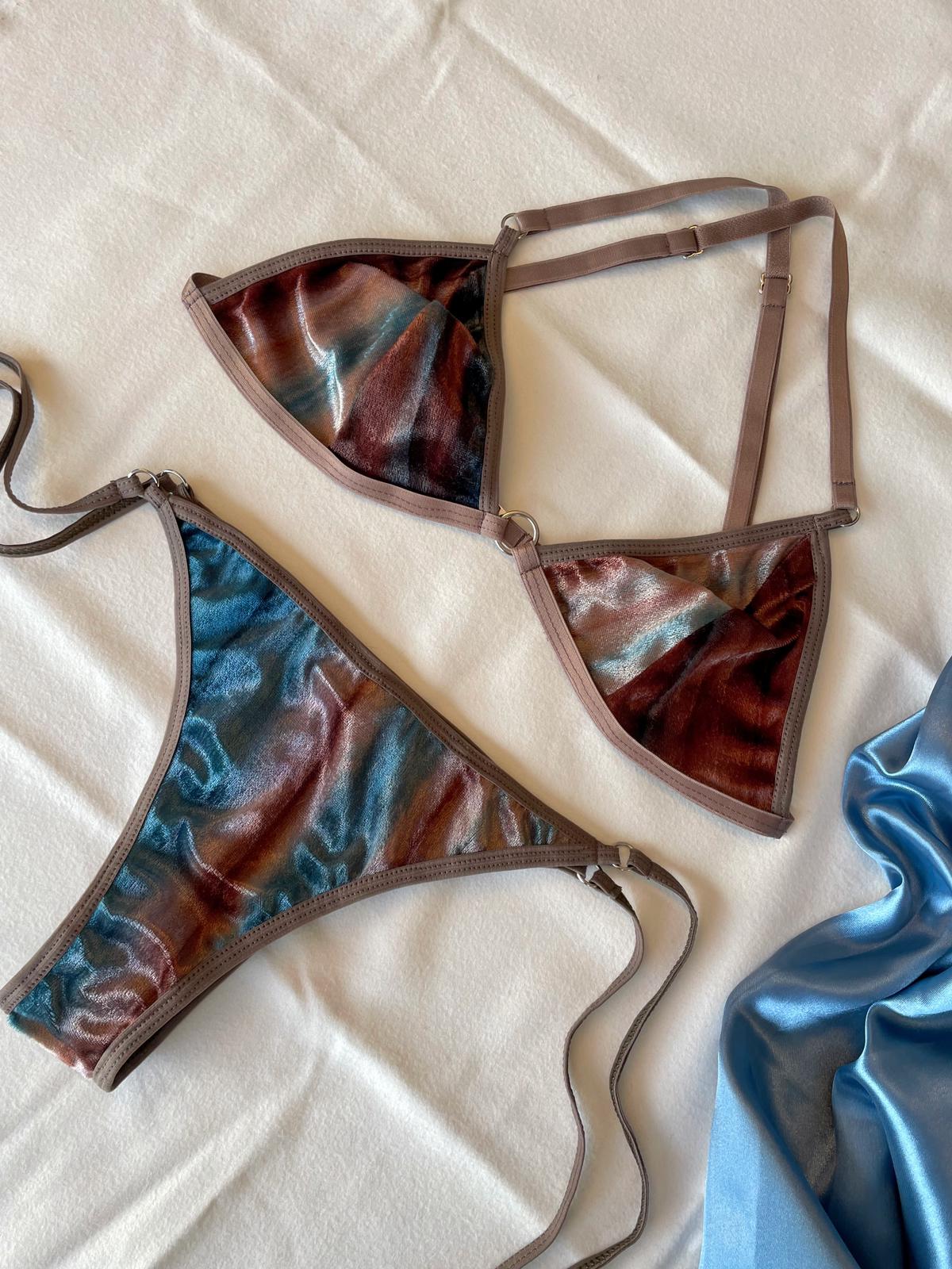Bikini Aurora